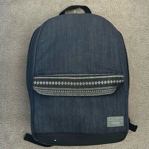 GUC weatherproof Hex Echo 18.5L backpack w/paddede laptop sleeve